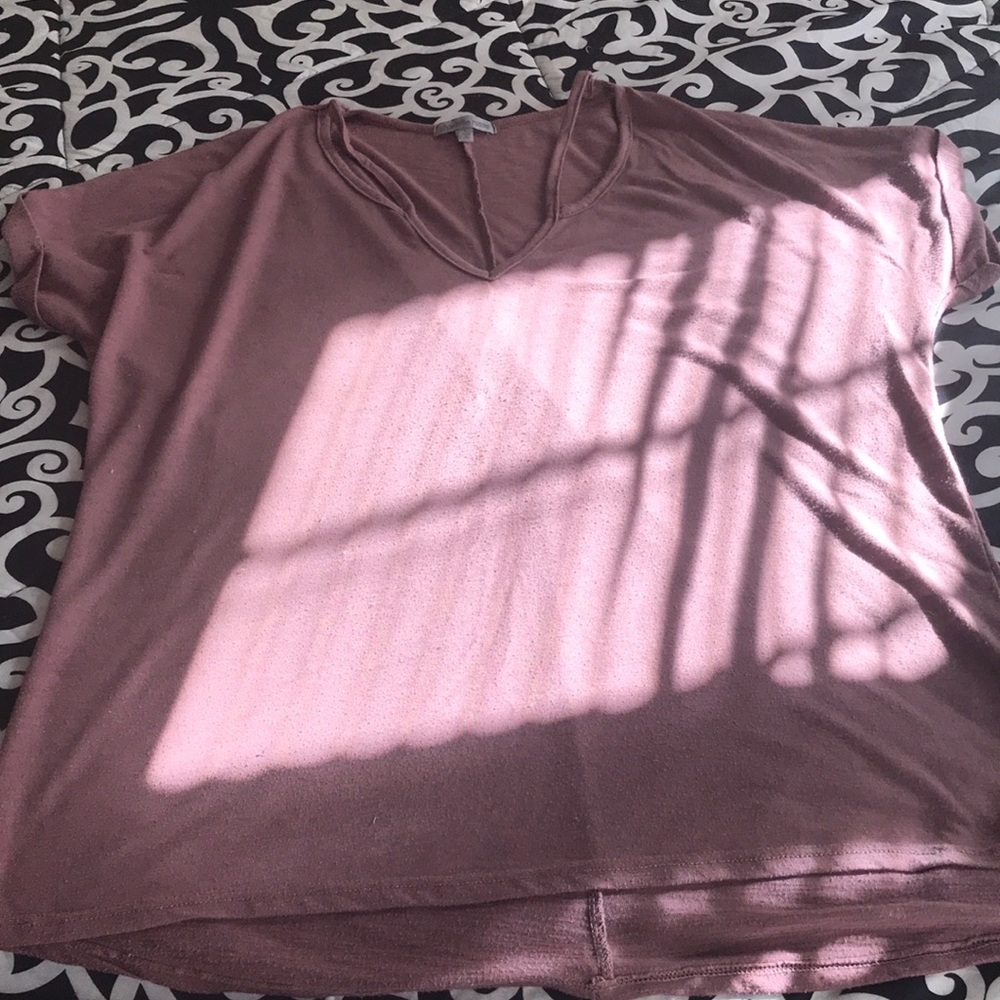 It very nice top for summer wear it with jeans and tennis shoes or sandals